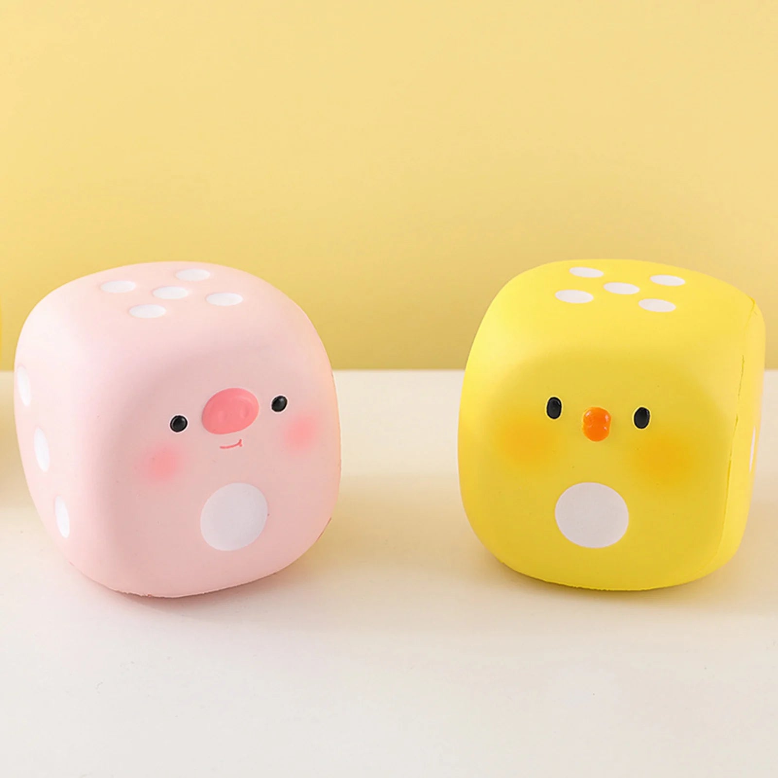 Cartoon Dice Squeeze Toy A551