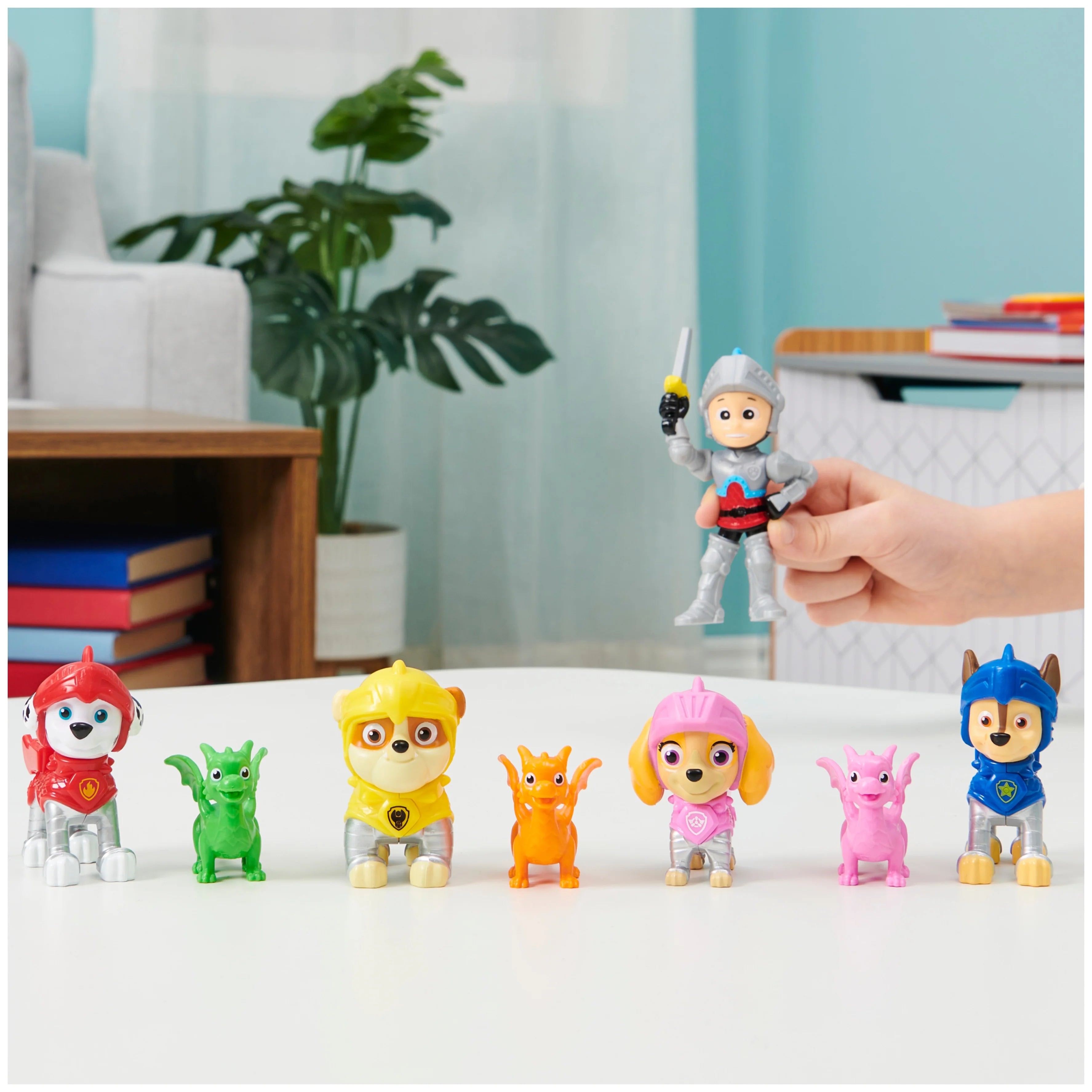 8 pc. Figure Gift Pack Y6517