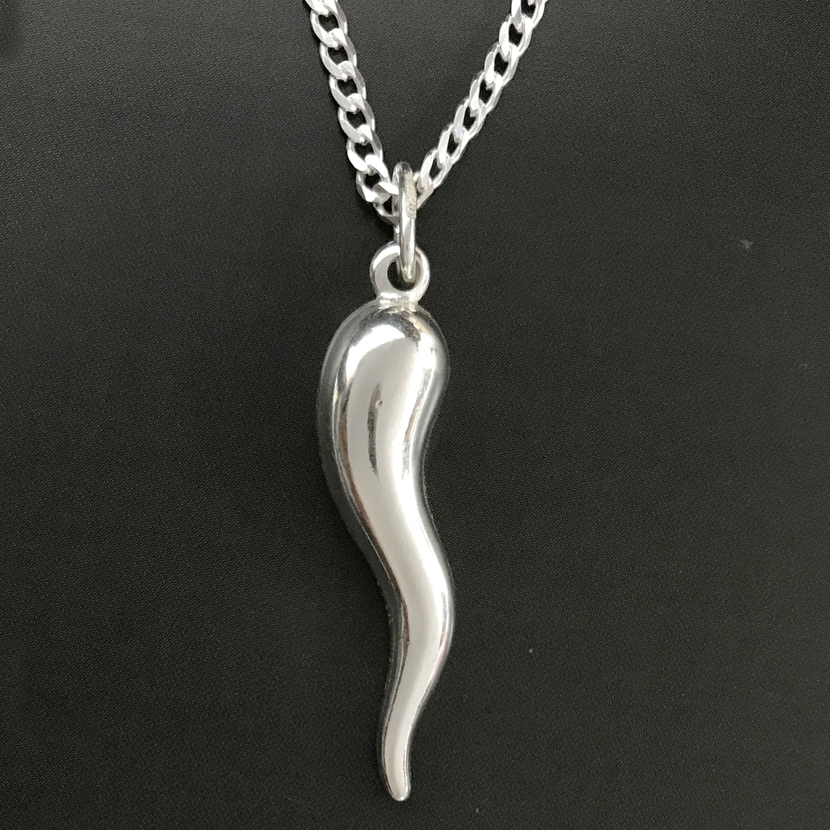 Italian Horn Curb Chain Necklace 18 20 24 Inches A762119