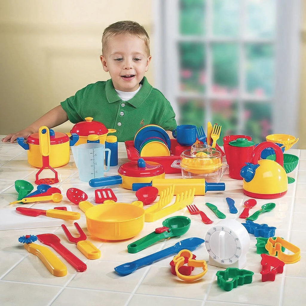 Pretend and Play Kitchen Set Y820390
