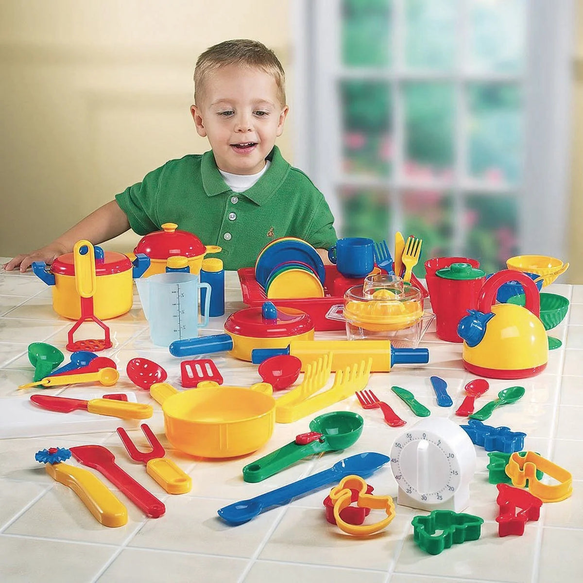 Pretend and Play Kitchen Set Y820390