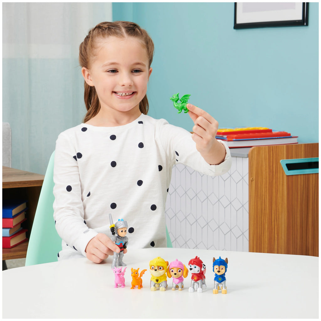 8 pc. Figure Gift Pack Y6517
