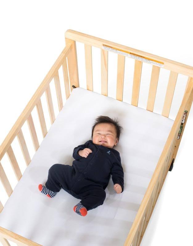 Natural Slatted Compact Fixed-Side Crib F74099