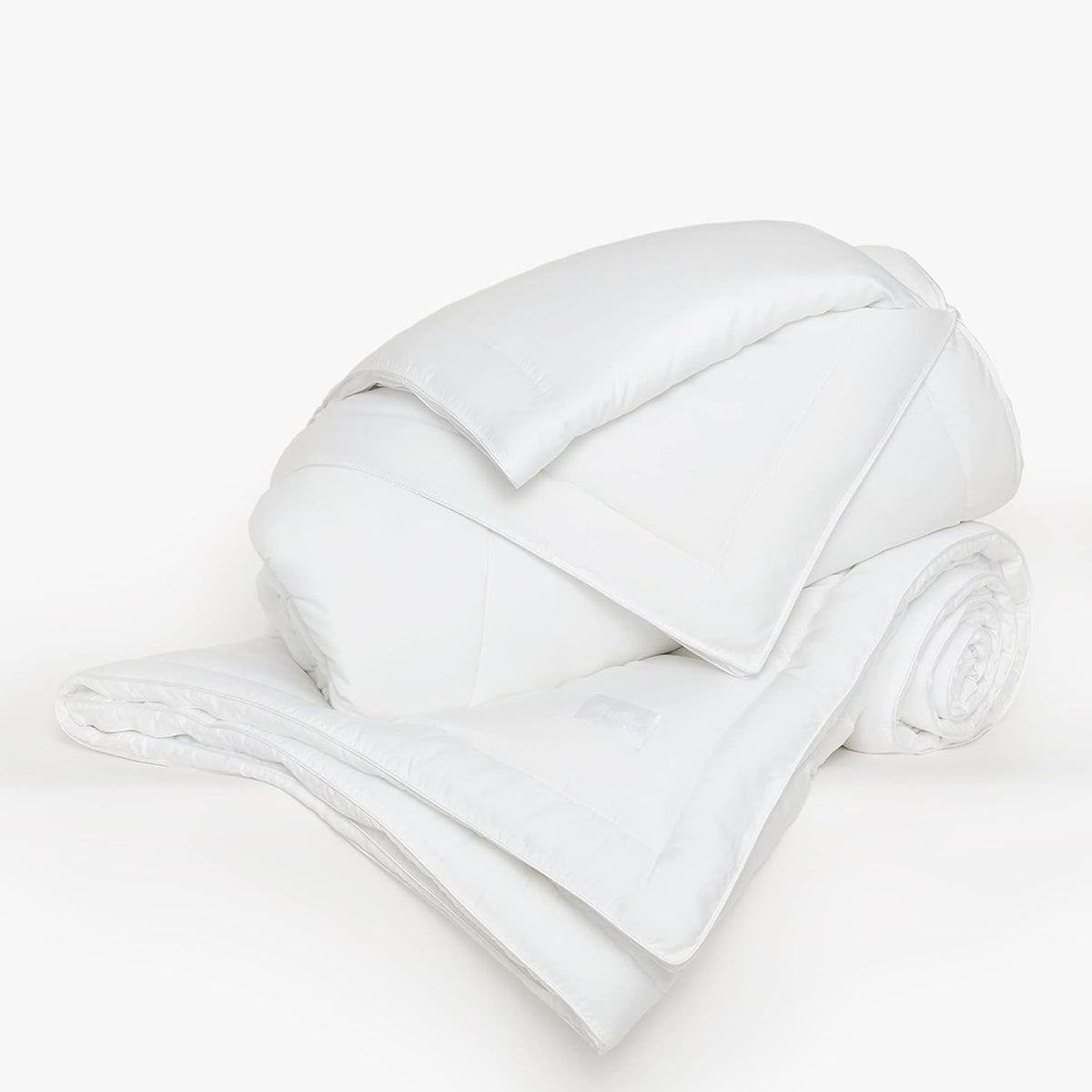 White Eucalyptus Fabric Down-Alternative Comforter with Corner Tabs (Twin/Twin XL) Z782