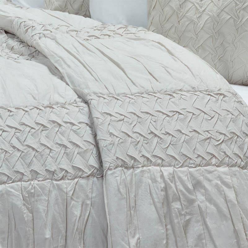 Natural Queen Quilt M227