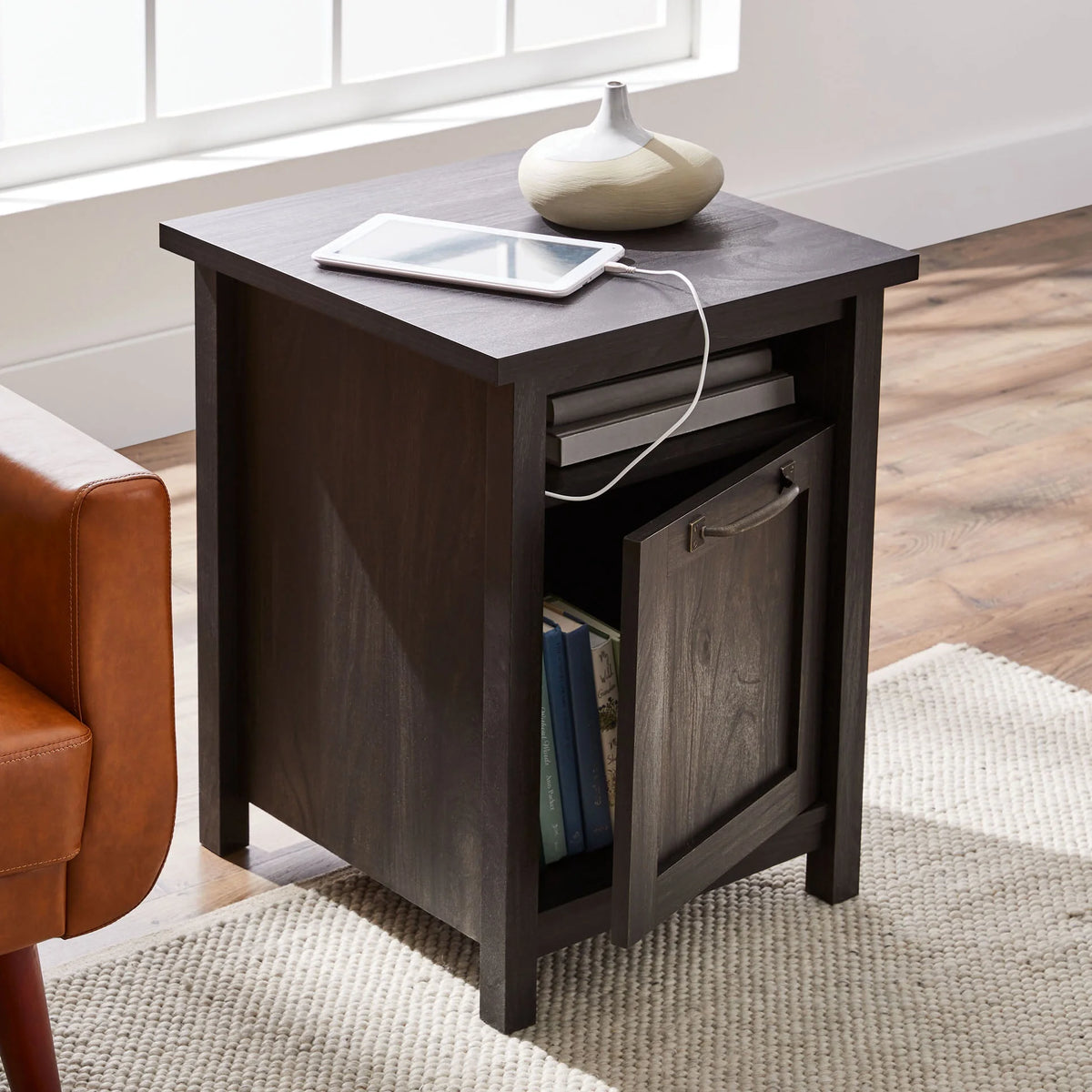 Black Finish USB Side Table O9907