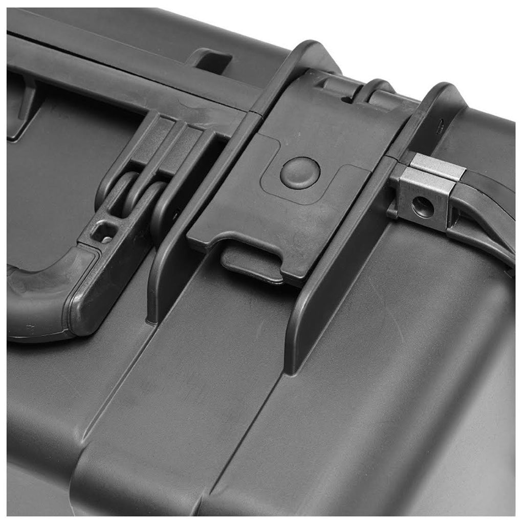 12 Battery Case C7293