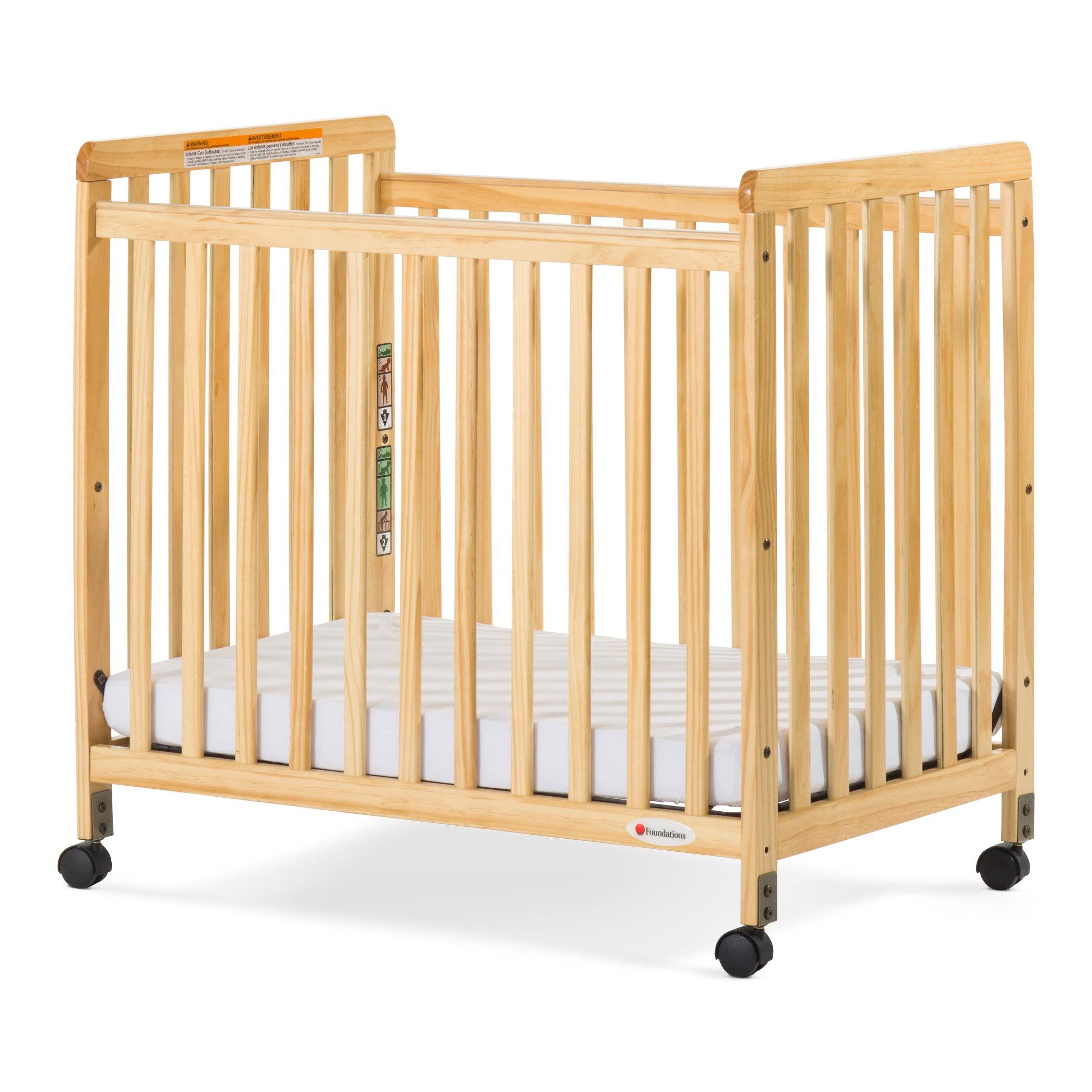 Natural Slatted Compact Fixed-Side Crib F74099