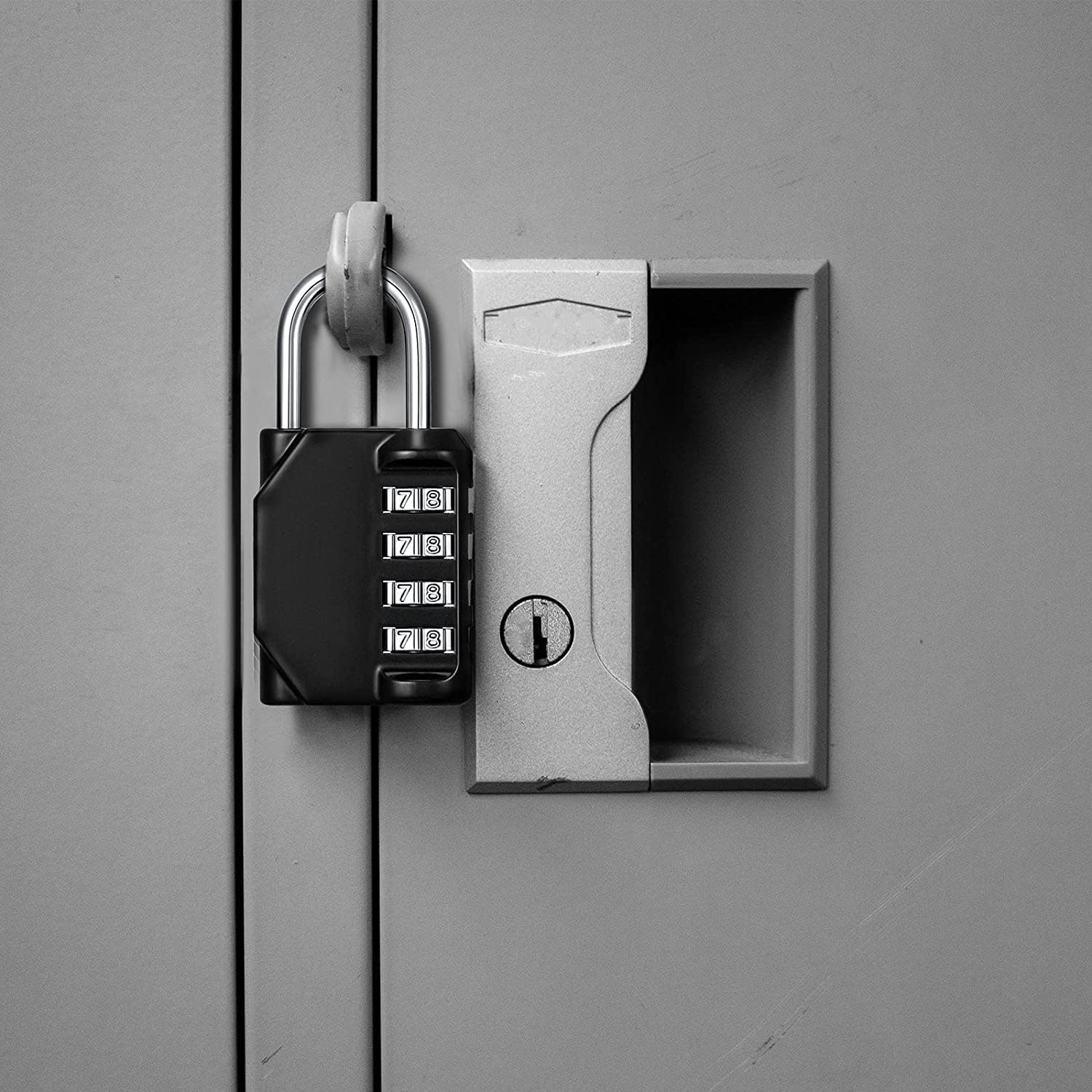 Combination Padlock 4 Digit Waterproof (Black, 24 Pieces) M27473