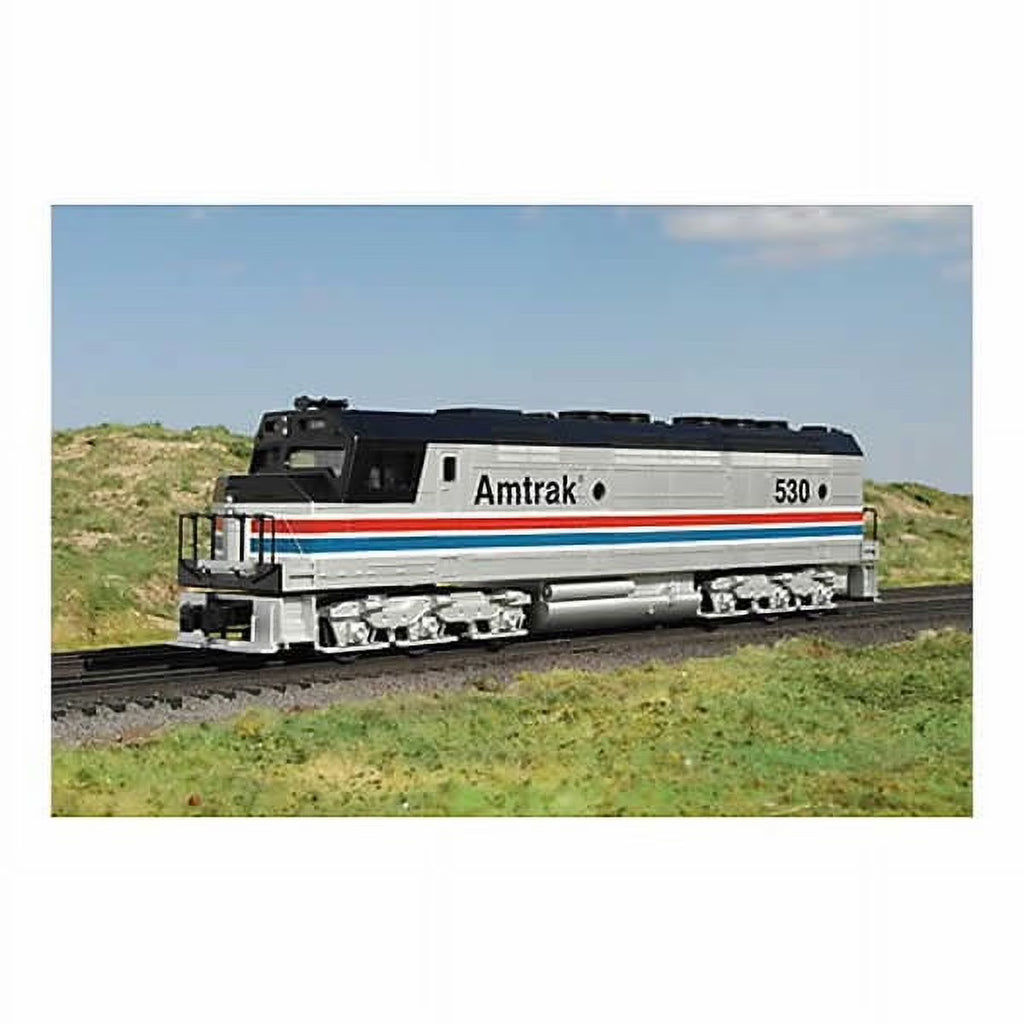 O Scale Model Train Set With Engine And Three 60ft Coaches R9301